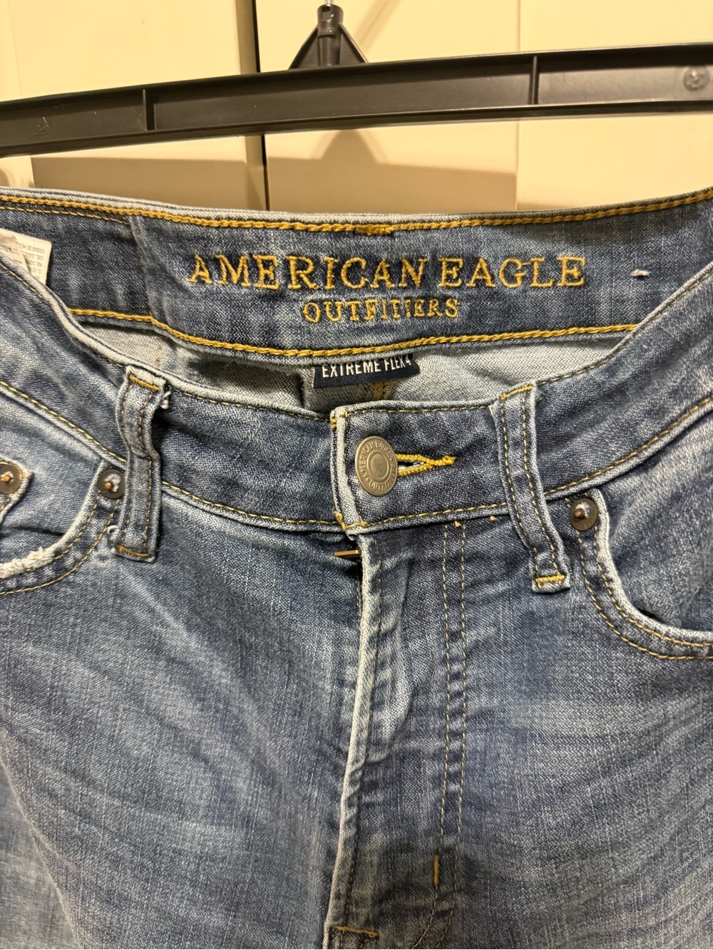 American Eagle Outfitters Women's Straight Leg Jeans - Medium Blue